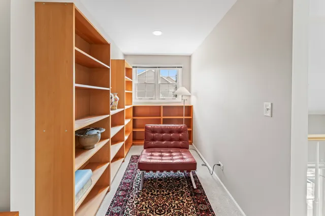 $3,250 | 566 West Bridge View Court, Palatine, IL 60067