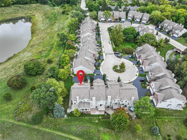 $3,250 | 566 West Bridge View Court, Palatine, IL 60067