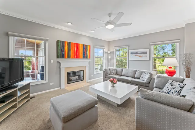 $3,250 | 566 West Bridge View Court, Palatine, IL 60067