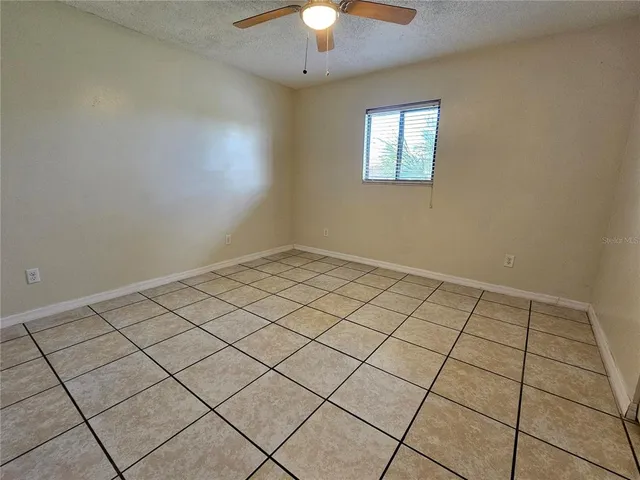 $199,000 | 501 Albee Farm Road, Unit V12, Venice, FL 34285