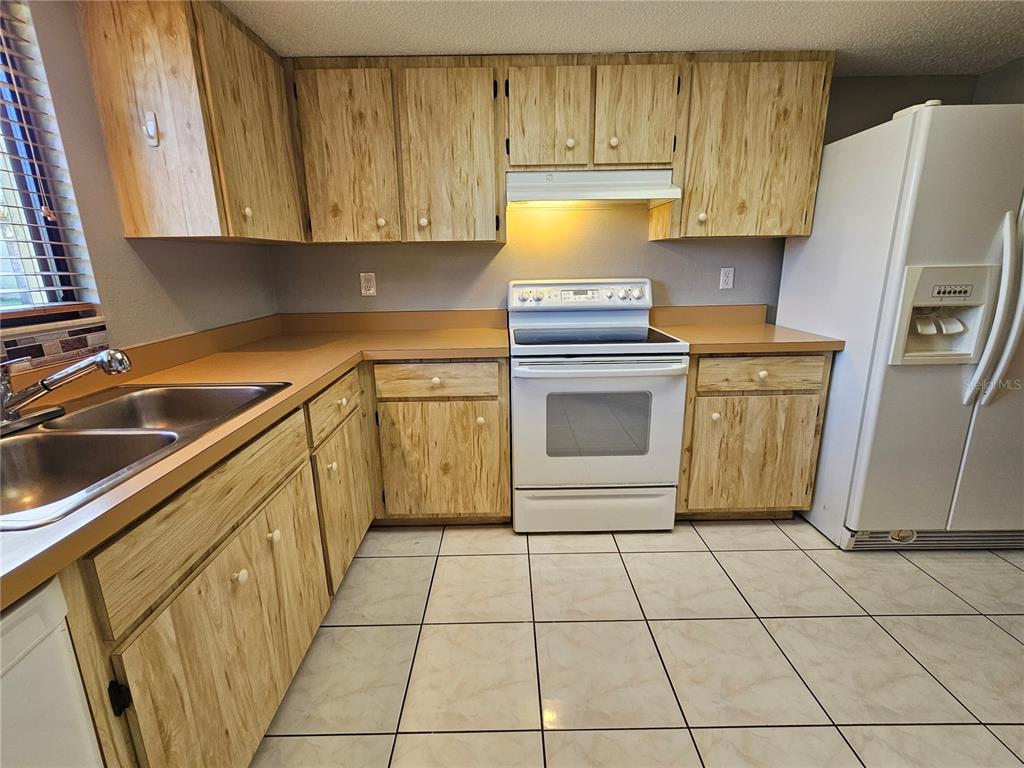 501 Albee Farm Road, Unit V12 Venice, FL 34285 - Photo 7 of 35