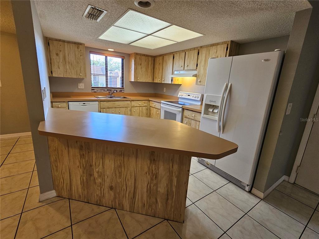 501 Albee Farm Road, Unit V12 Venice, FL 34285 - Photo 9 of 35