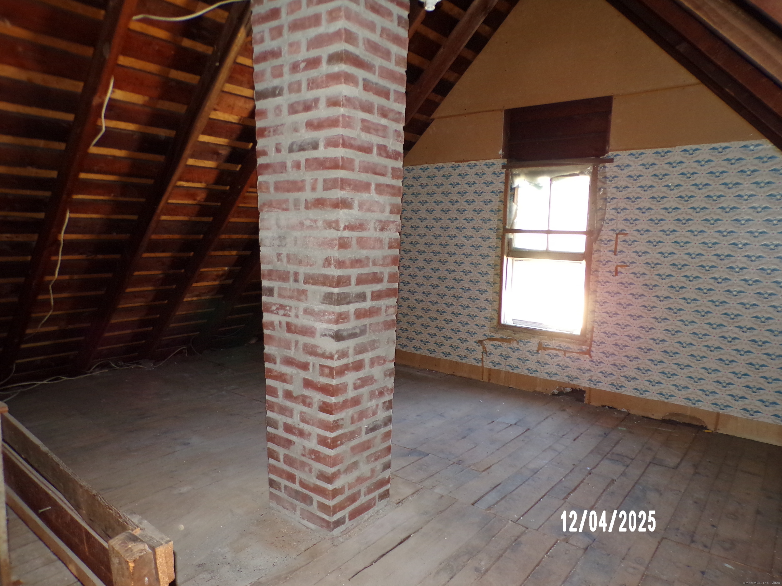 103 Myrtle Avenue Ansonia, CT 06401 - Photo 29 of 35 a view of an empty room and window
