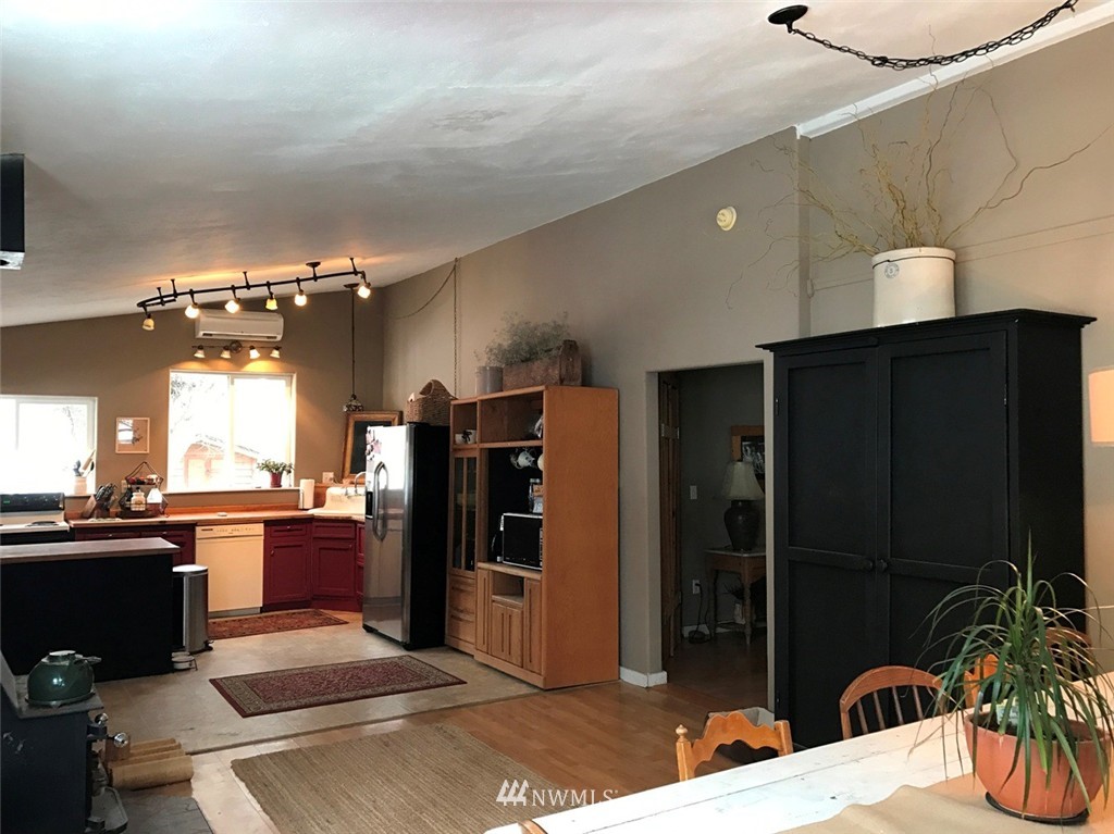 37529 Redwine Canyon Road Creston, WA 99117 - Photo 3 of 24 Gallery Image 3