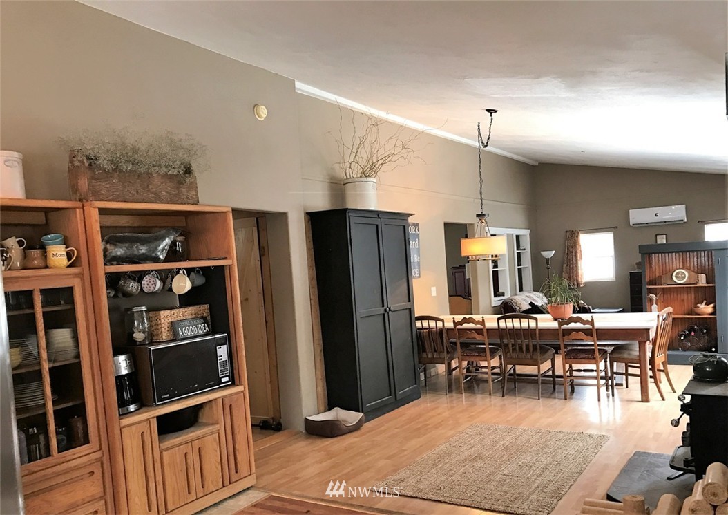 37529 Redwine Canyon Road Creston, WA 99117 - Photo 5 of 24 Gallery Image 5