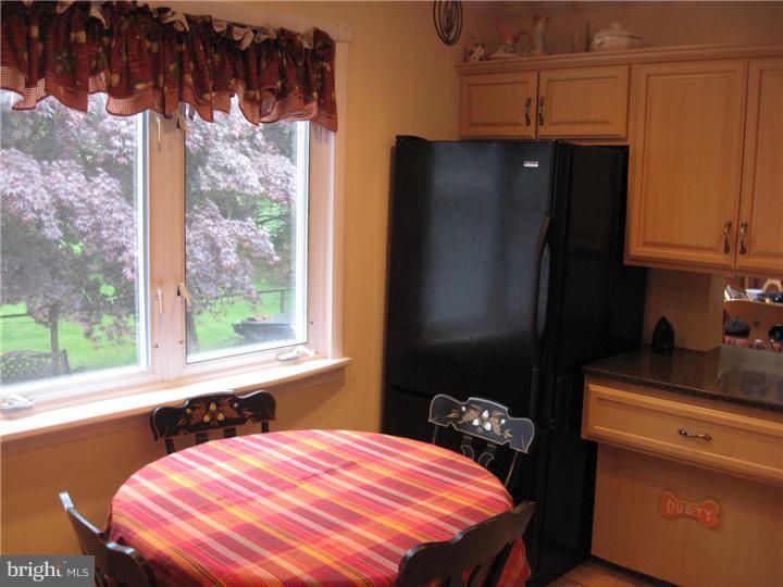 25 North Mill Road West Windsor, NJ 08550 - Photo 8 of 24 Kitchen