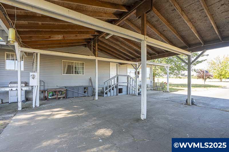 8415 Stapleton Road Independence, OR 97351 - Photo 6 of 36
