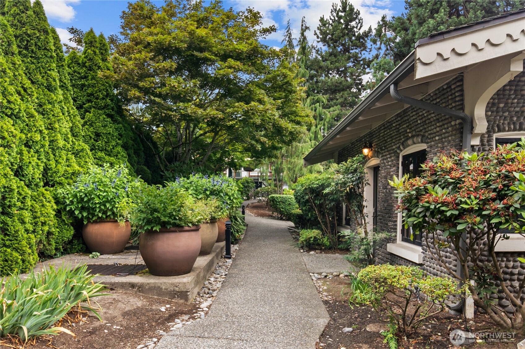 1311 12th Avenue South, Unit F401 Seattle, WA 98144 - Photo 28 of 40