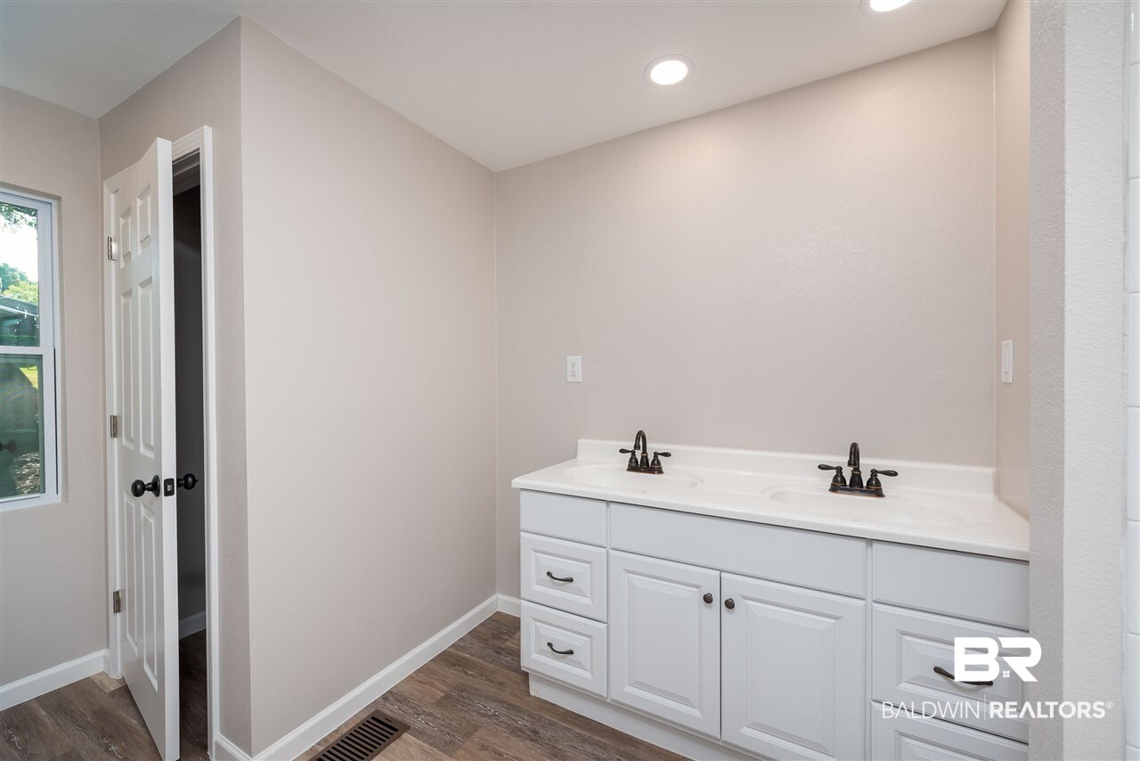 112 Montclair Place Daphne, AL 36526 - Photo 20 of 50