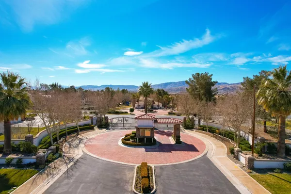 $279,990 | 3319 Camino Hermanos, Lancaster, CA 93536