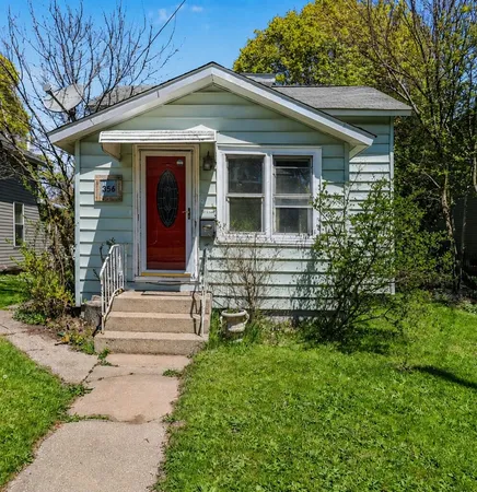 $175,000 | 356 1st Street, Manistee, MI 49660
