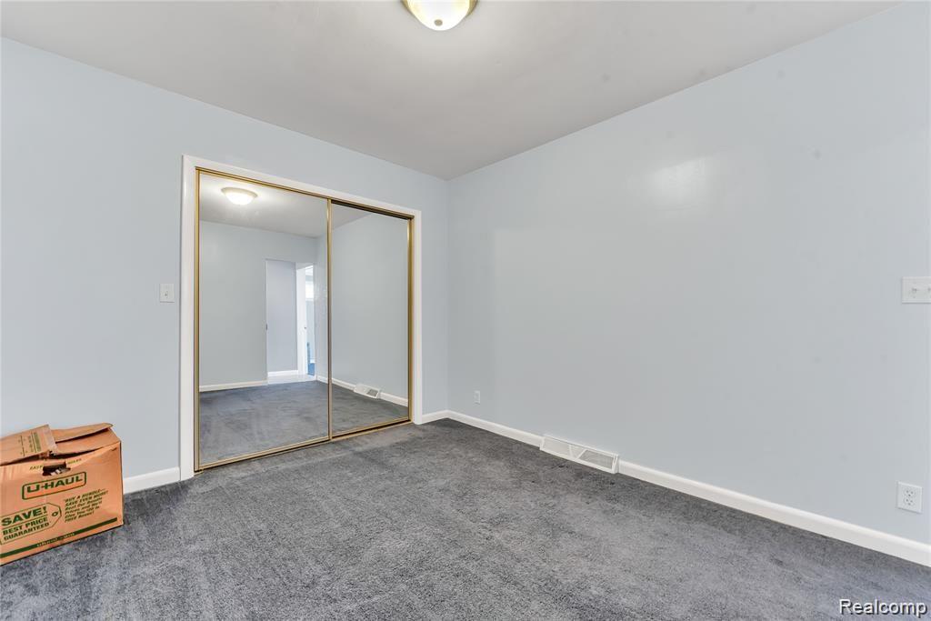 4760 Allore Road Newport, MI 48166 - Photo 19 of 40 Q5tVOopw.jpeg