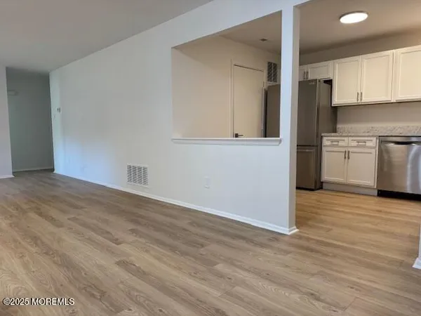 $2,700 | 709 Zlotkin Circle, Unit 5, Freehold, NJ 07728