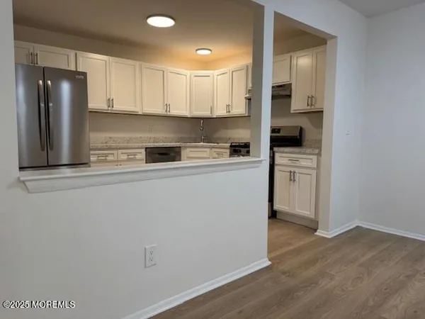 $2,700 | 709 Zlotkin Circle, Unit 5, Freehold, NJ 07728