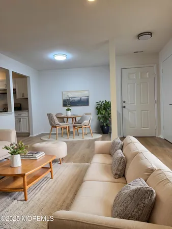 $2,700 | 709 Zlotkin Circle, Unit 5, Freehold, NJ 07728