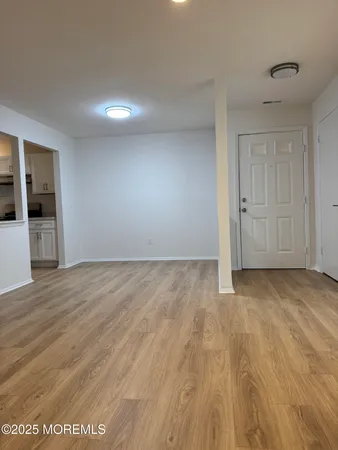 $2,700 | 709 Zlotkin Circle, Unit 5, Freehold, NJ 07728