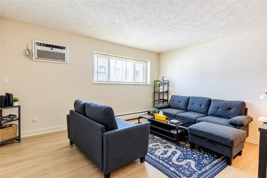 297-299 Park Avenue Rochester, NY 14607 - Photo 17 of 44 299 Park Ave Apt 3