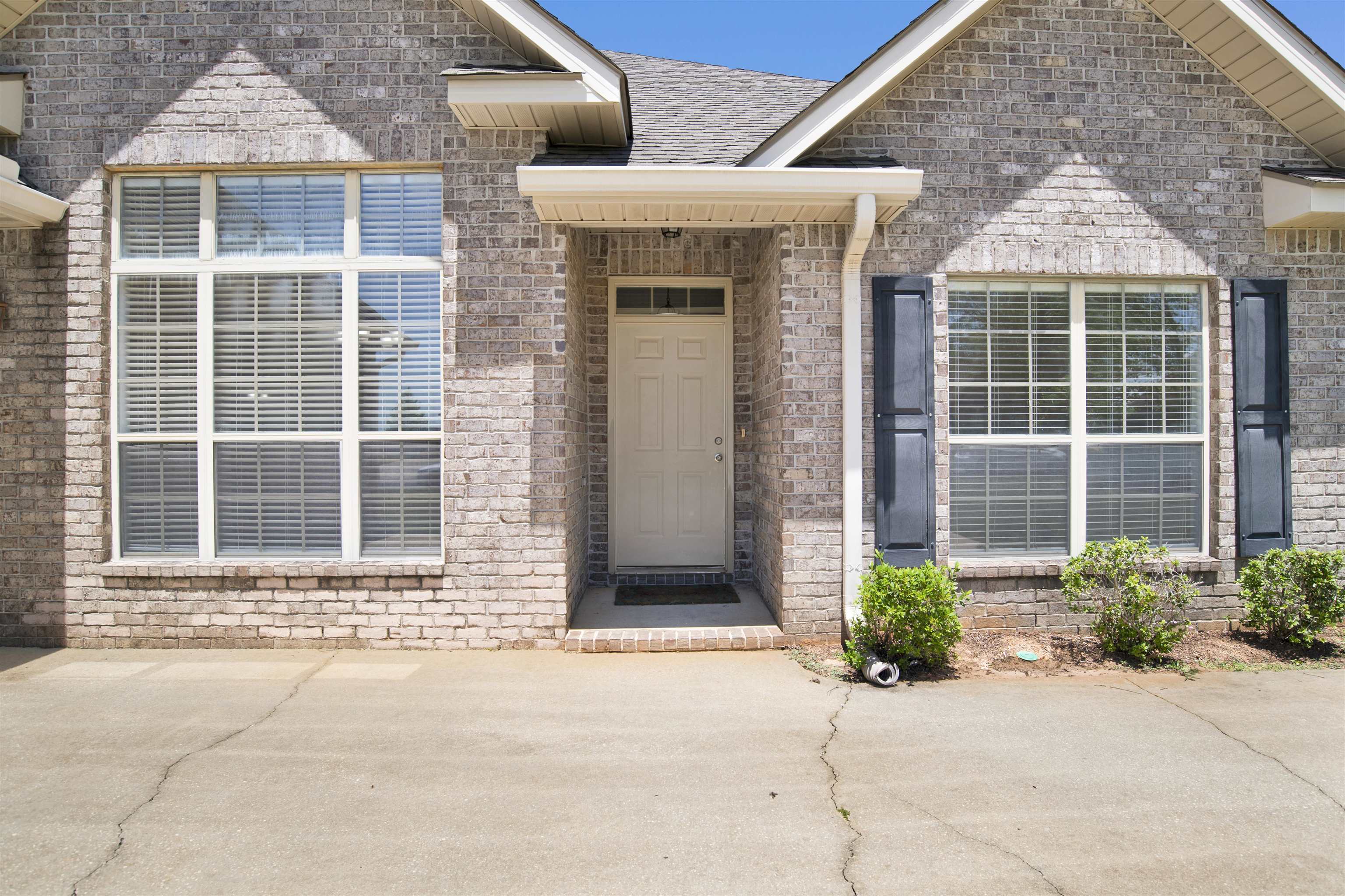 10910 Roanoke Loop Daphne, AL 36526 - Photo 5 of 33 Entry