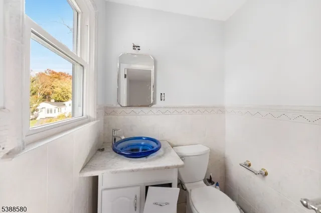 $899,999 | 19 Slope Drive, New Providence, NJ 07974