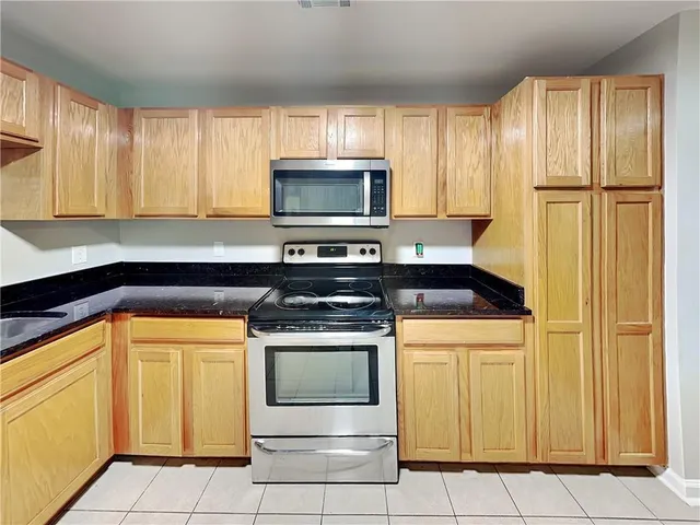 $1,280 | 1020 Camelot Drive, Atlanta, GA 30349