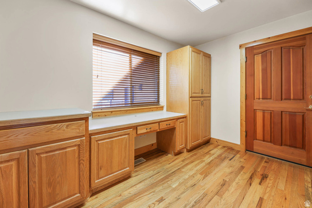 605 North Loafer Canyon Road Elk Ridge, UT 84651 - Photo 21 of 53 Mudroom area