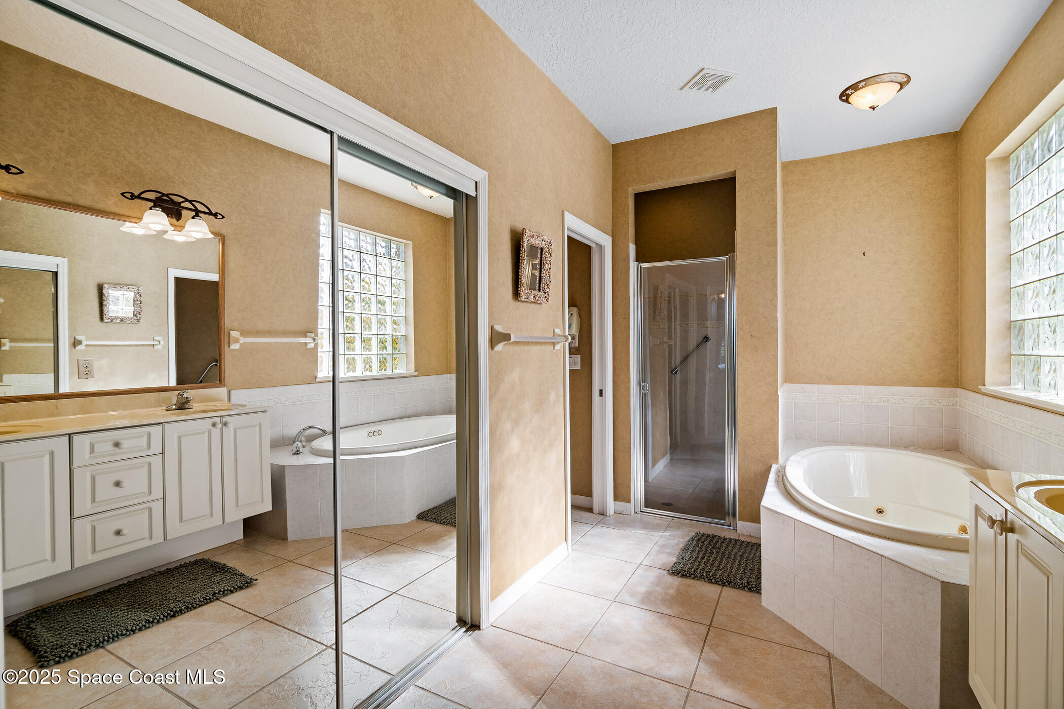 4550 Aberdeen Circle Rockledge, FL 32955 - Photo 20 of 56 Owner's Ensuite
