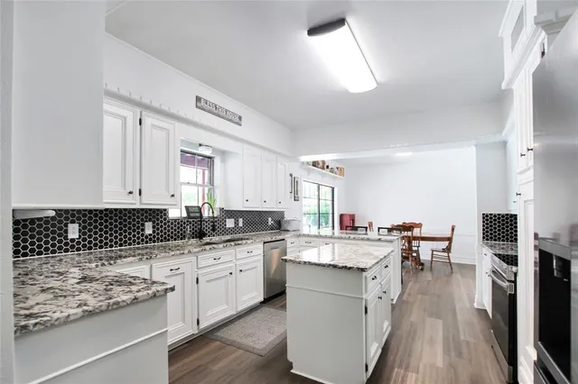 $699,900 | 19413 Highway 79, Jacksonville, TX 75766