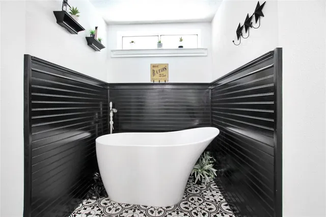 $699,900 | 19413 Highway 79, Jacksonville, TX 75766