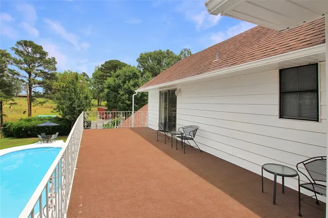 $699,900 | 19413 Highway 79, Jacksonville, TX 75766