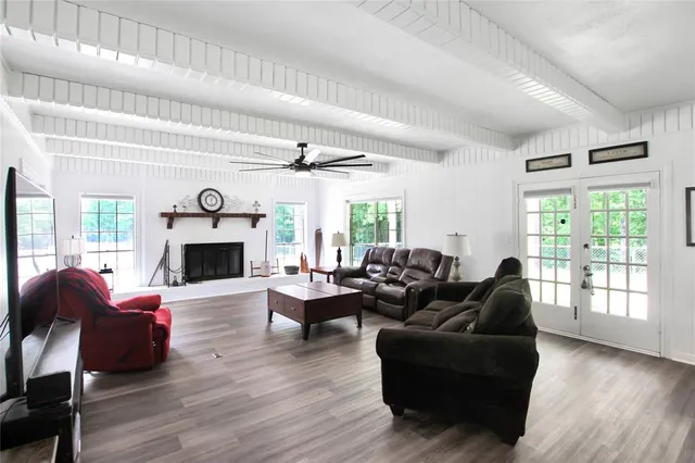 $699,900 | 19413 Highway 79, Jacksonville, TX 75766