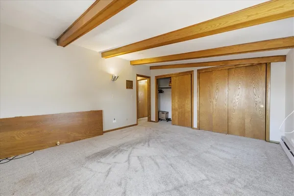 $405,000 | 616 Seneca Drive, Aurora, IL 60506