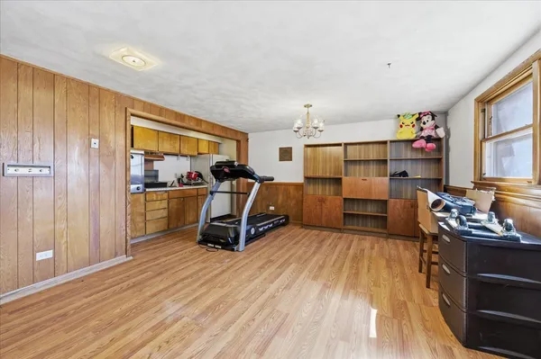 $405,000 | 616 Seneca Drive, Aurora, IL 60506