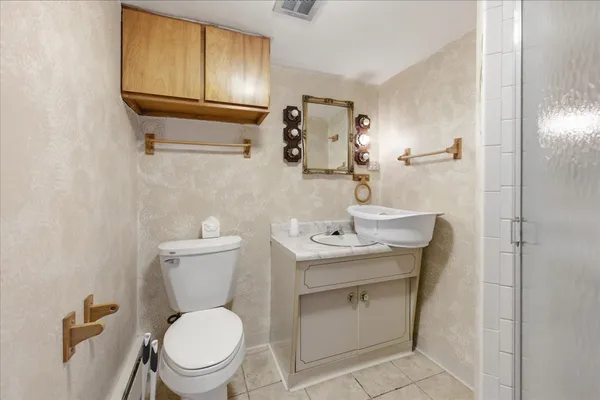 $405,000 | 616 Seneca Drive, Aurora, IL 60506