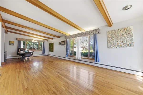 $405,000 | 616 Seneca Drive, Aurora, IL 60506