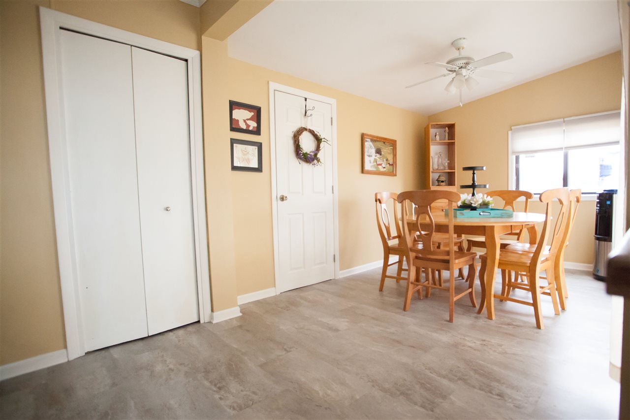 8325 South Gale Road Morrice, MI 48857 - Photo 10 of 58 Dining