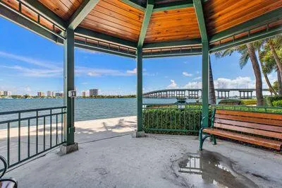 $6,000 | 2640 Lake Shore Drive, Unit 711, Riviera Beach, FL 33404