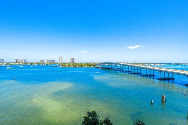 $6,000 | 2640 Lake Shore Drive, Unit 711, Riviera Beach, FL 33404