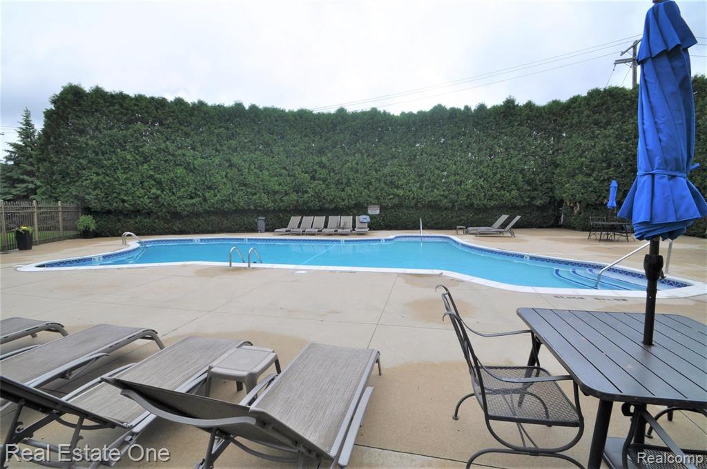 376 Willow Grove Lane, Unit 33 Rochester Hills, MI 48307 - Photo 43 of 44