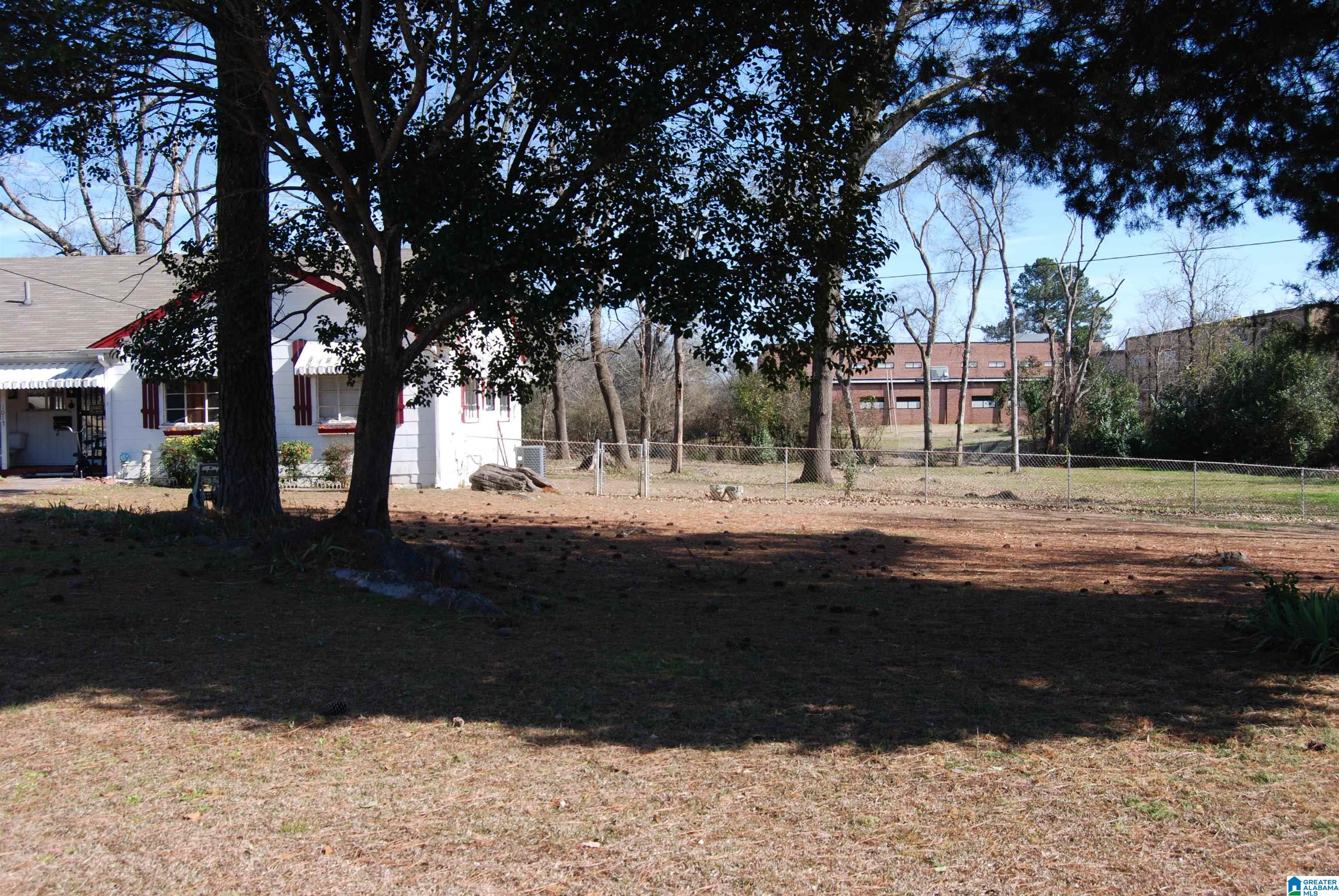 1017 Pineview Road Birmingham, AL 35228 - Photo 8 of 45