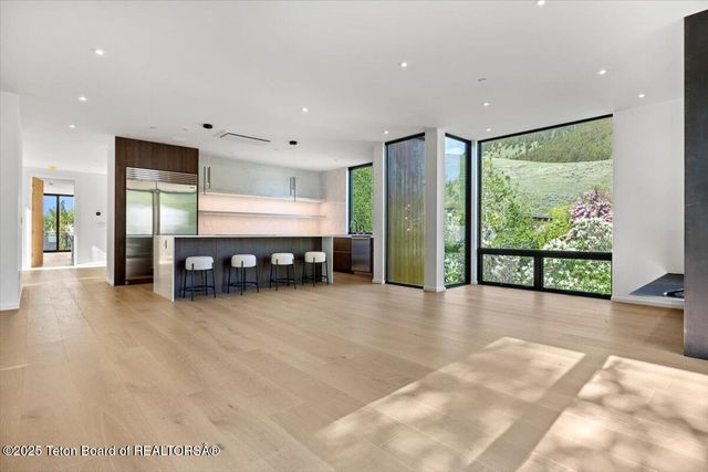 $6,300,000 | 80 Rancher Street, Jackson, WY 83001