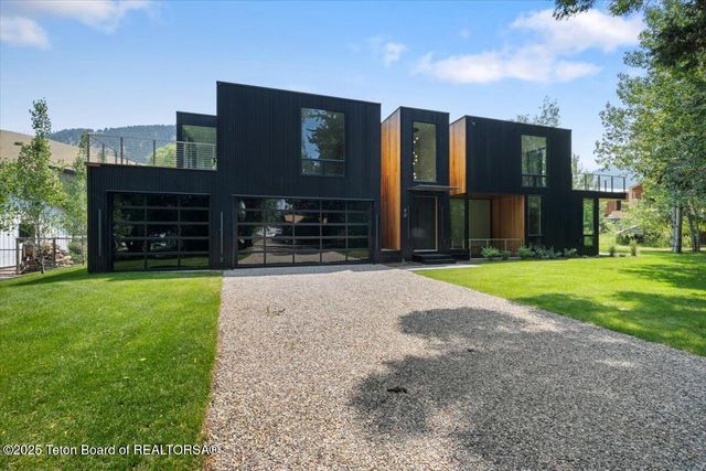 $6,300,000 | 80 Rancher Street, Jackson, WY 83001