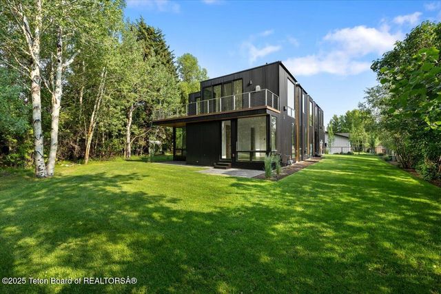 $6,300,000 | 80 Rancher Street, Jackson, WY 83001