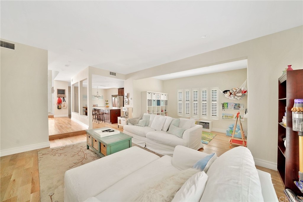 4015 North Virginia Road, Unit 7 Long Beach, CA 90807 - Photo 1 of 1 Welcome home!
