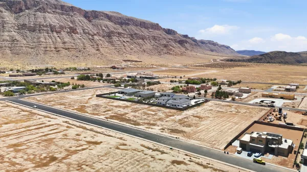 $209,900 | 1297 West 4300 South, Hurricane, UT 84737