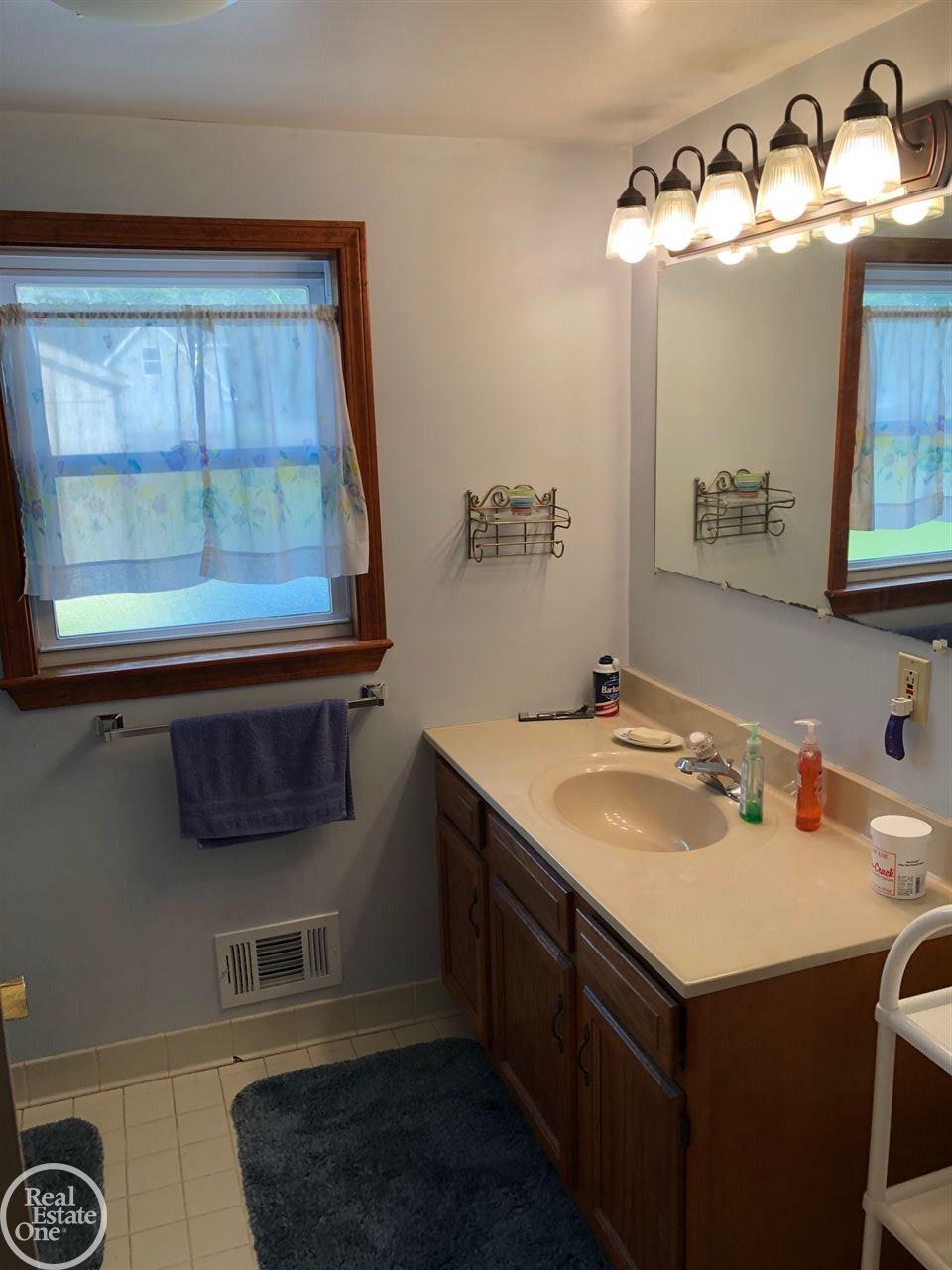 4416 Taft Road Algonac, MI 48001 - Photo 20 of 34 50024845-19.JPG