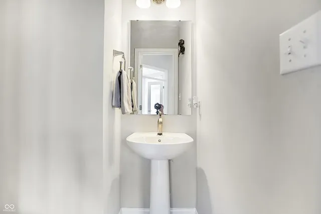 $799,900 | 3924 Bear Creek Way, Carmel, IN 46074