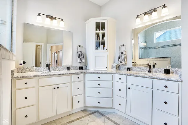 $799,900 | 3924 Bear Creek Way, Carmel, IN 46074