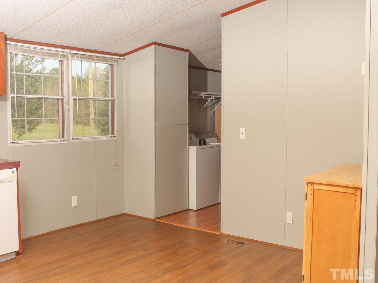 643 Cedar Cove Road Henderson, NC 27537 - Photo 6 of 15 Gallery Image 6