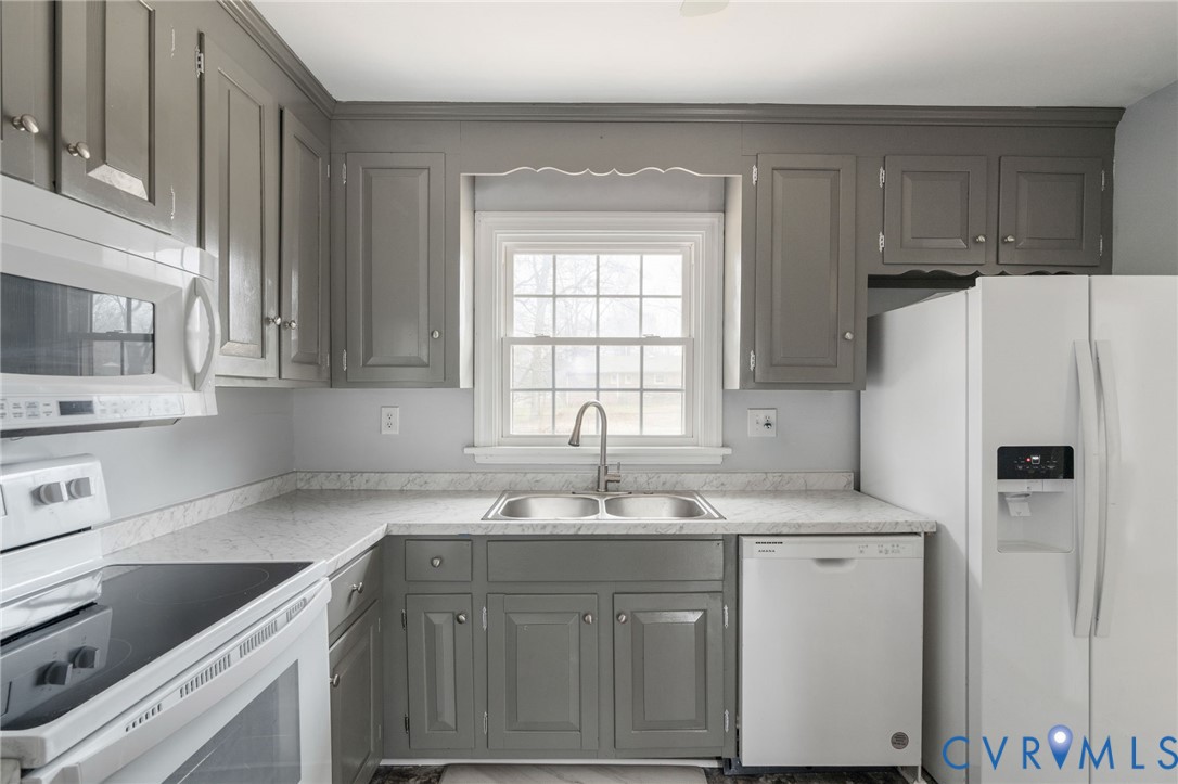 4206 Redbank Road Sandston, VA 23150 - Photo 9 of 25