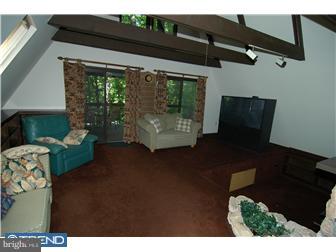 310 Mountain View Road Shillington, PA 19607 - Photo 8 of 12